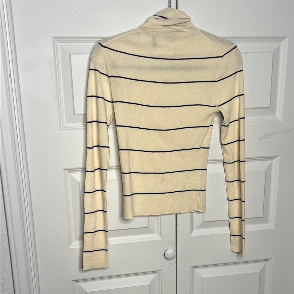 Theory Merino Wool Striped Turtleneck Sweater Medium Crop Navy Ivory - Picture 4 of 6